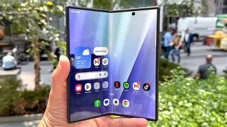 Should You Upgrade from Honor Magic V5 Which Foldable Will Win to Galaxy Z Fold 7?